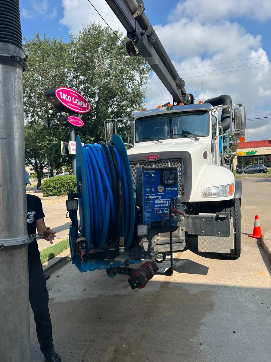 Commercial hydro jetting truck in Houston
